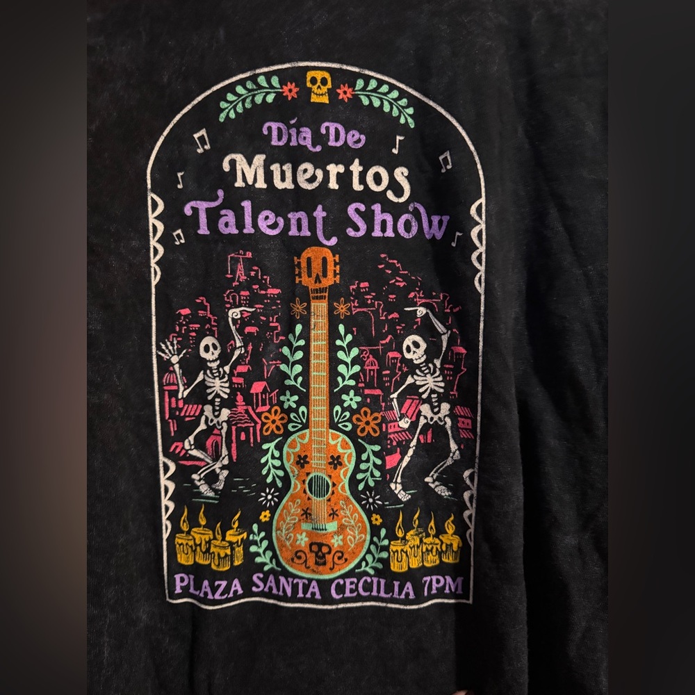 Disney Pixar Coco día de los muertos tshirt - Picture 2 of 4